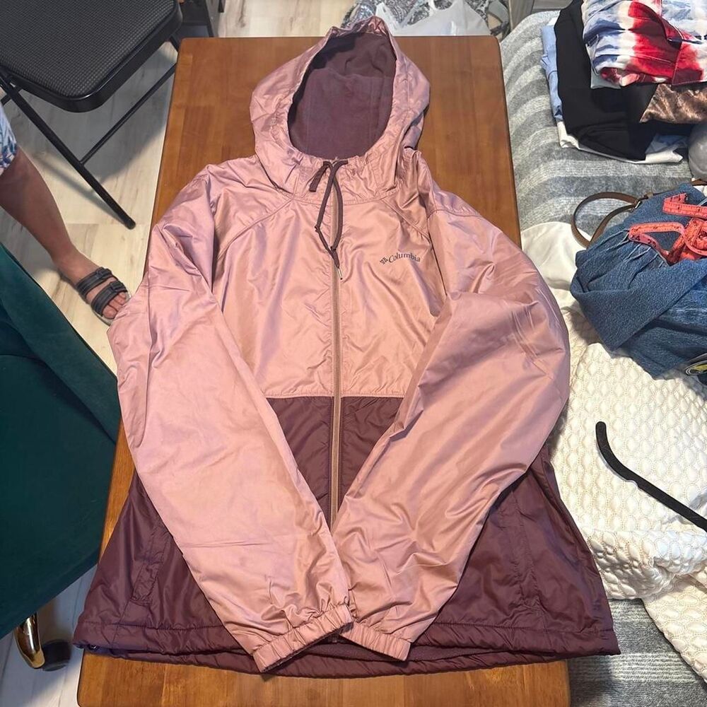 Columbia Hooded Windbreaker Jacket - Picture 2 of 8